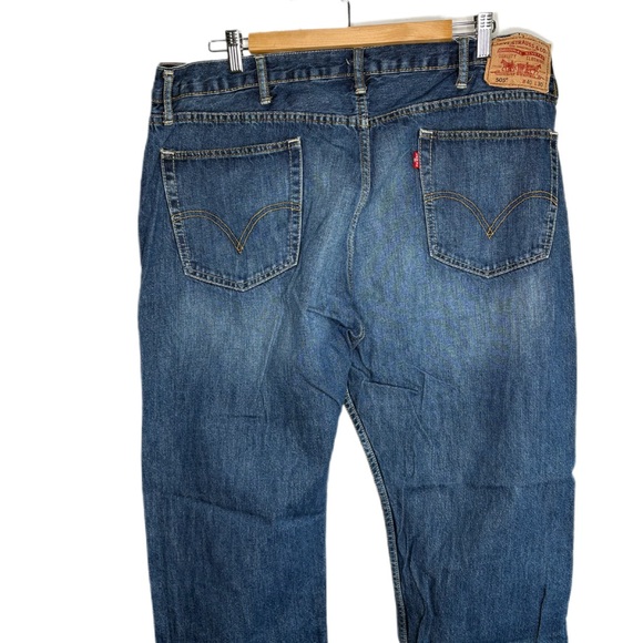 Levis 505 Straight Fit  40/30 - Picture 4 of 10